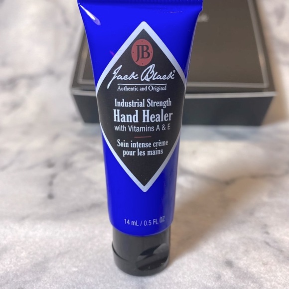 Jack Black Skincare Gift Set 7pc Boxed, Face Scrub, Cleanser, Shave, Hand, NEW - Picture 7 of 13